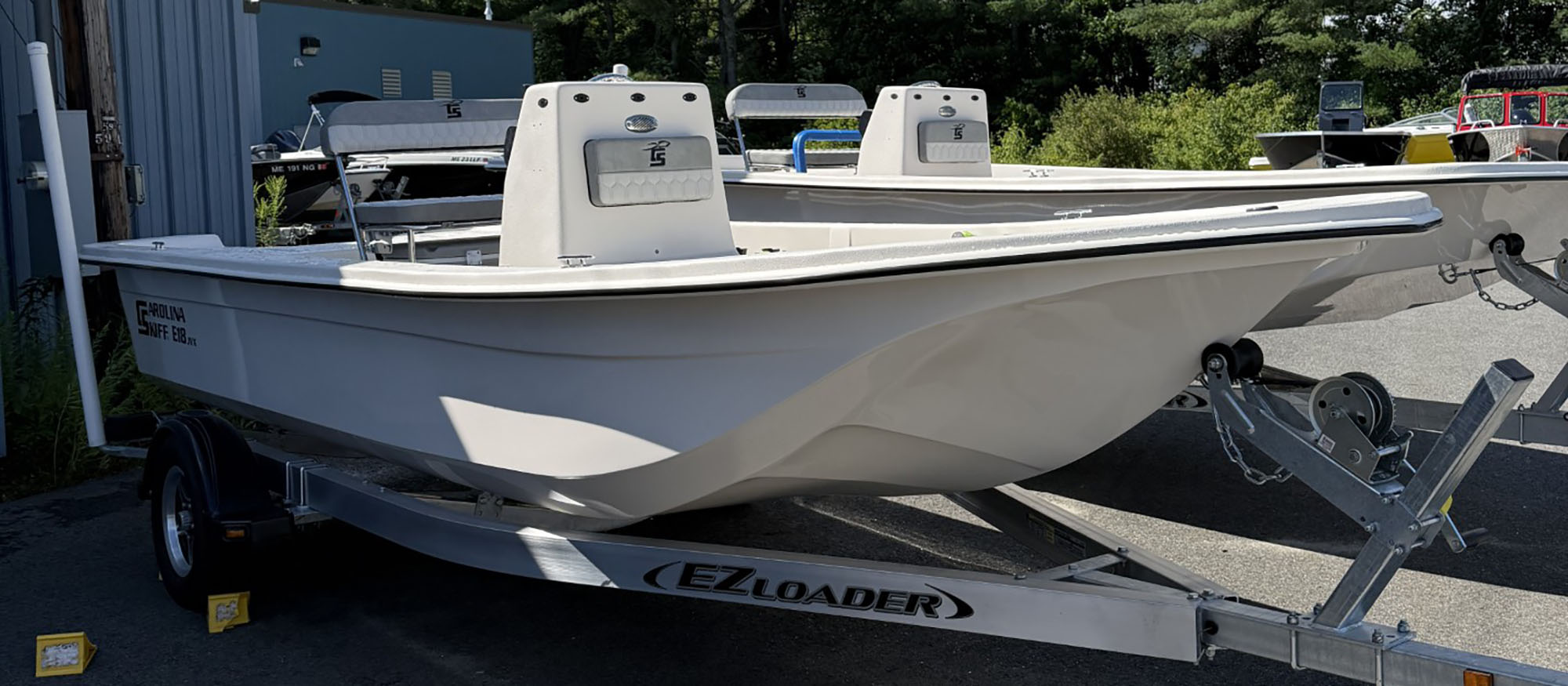 2025 Carolina Skiff E18JVXCC - White
